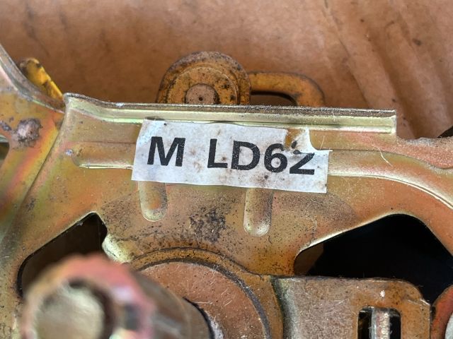 bontott MAZDA MPV Jobb Csomagtérajtó Zárszerkezet