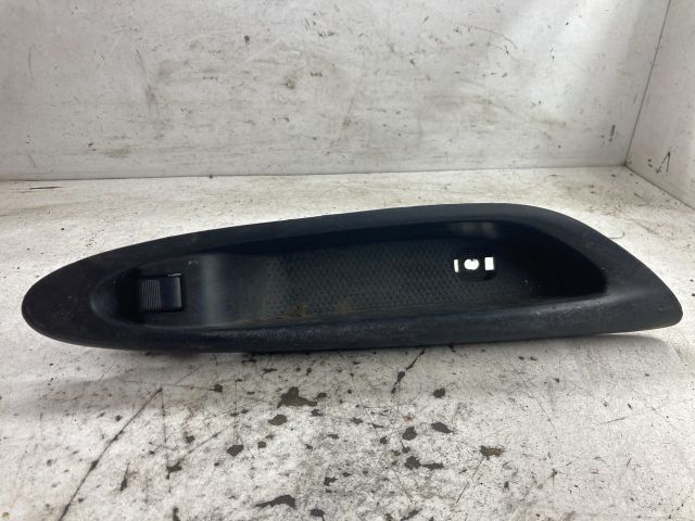 bontott MAZDA MPV Jobb első Ablakemelő Kapcsoló