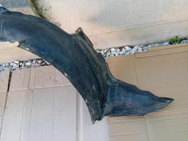 bontott MAZDA MPV Jobb első Dobbetét (Kerékjárati, Műanyag)