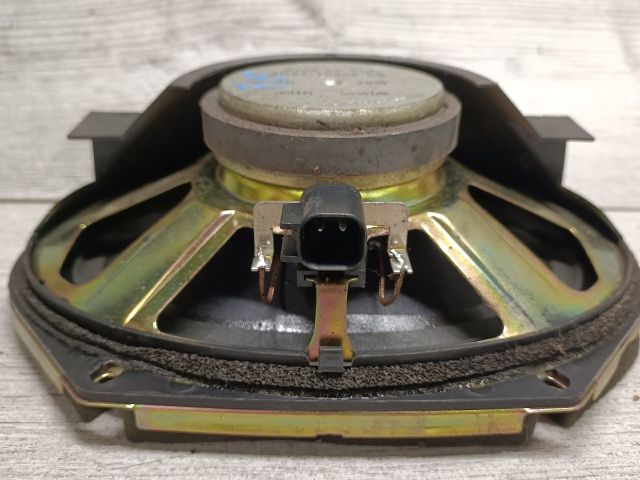 bontott MAZDA MPV Jobb első Hangszóró