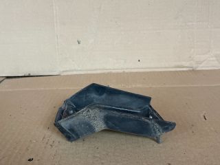 bontott MAZDA MPV Jobb első Lökhárító Tartó (Műanyag)