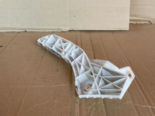 bontott MAZDA MPV Jobb első Oldal Lökhárító Tartó (Műanyag)