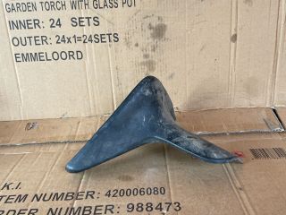 bontott MAZDA MPV Jobb első Sárvédő Gumi