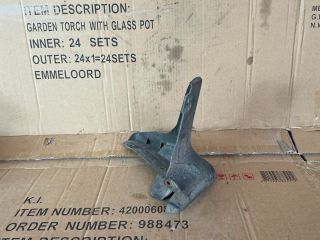 bontott MAZDA MPV Jobb első Sárvédő Gumi