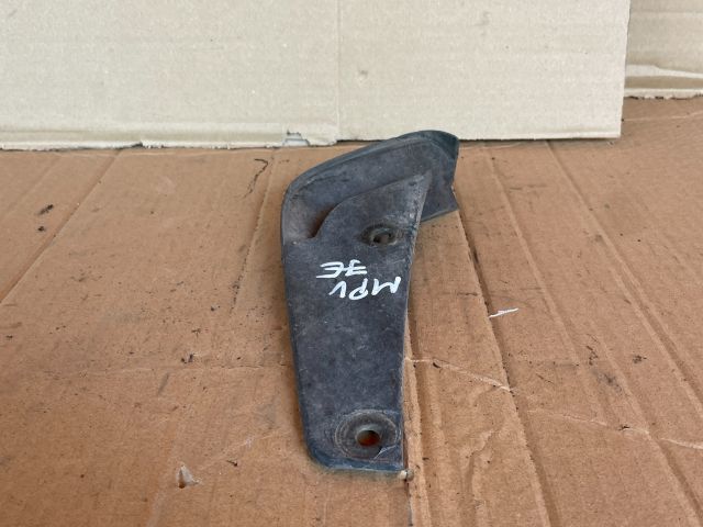 bontott MAZDA MPV Jobb első Sárvédő Gumi