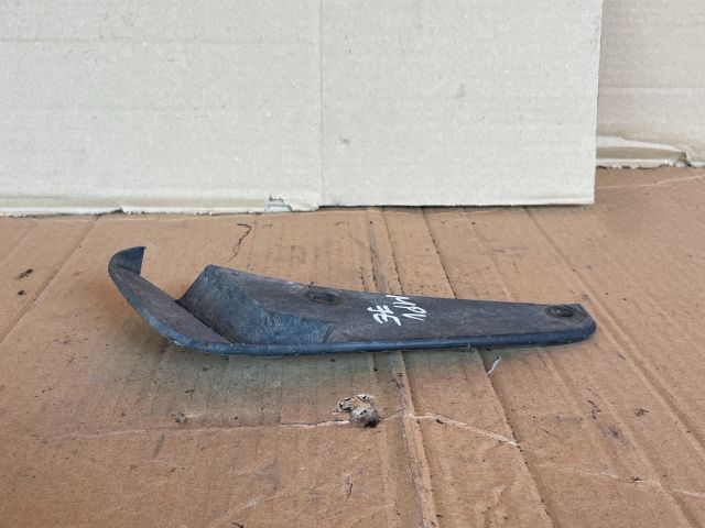 bontott MAZDA MPV Jobb első Sárvédő Gumi