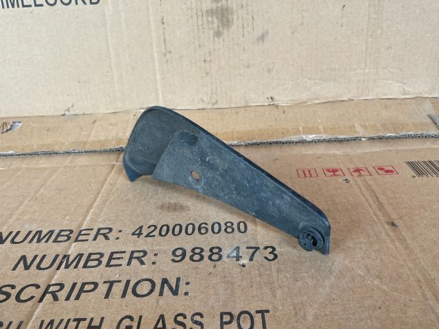 bontott MAZDA MPV Jobb első Sárvédő Gumi