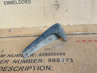 bontott MAZDA MPV Jobb első Sárvédő Gumi