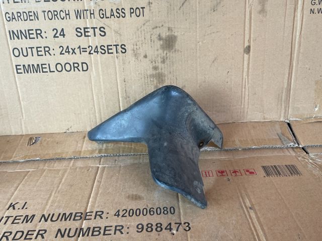 bontott MAZDA MPV Jobb első Sárvédő Gumi