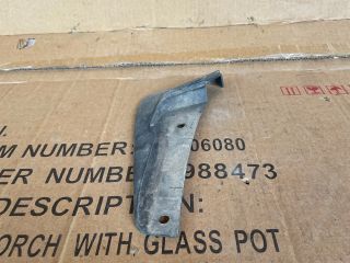 bontott MAZDA MPV Jobb első Sárvédő Gumi