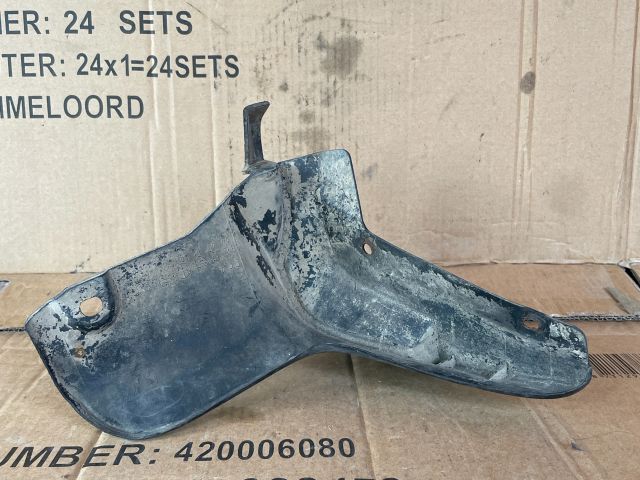 bontott MAZDA MPV Jobb első Sárvédő Gumi