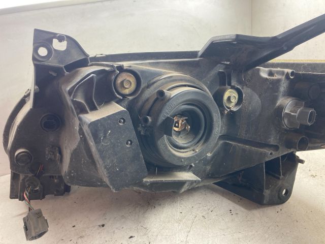 bontott MAZDA MPV Jobb Fényszóró