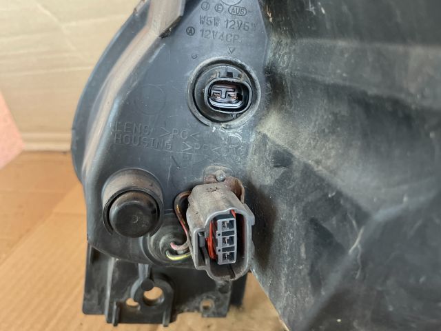 bontott MAZDA MPV Jobb Fényszóró