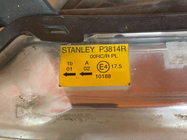 bontott MAZDA MPV Jobb Fényszóró