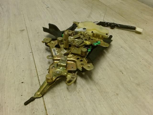 bontott MAZDA MPV Jobb hátsó Ajtózár