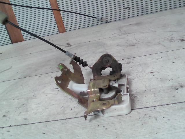 bontott MAZDA MPV Jobb hátsó Ajtózár