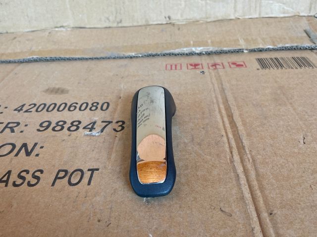 bontott MAZDA MPV Jobb hátsó Belső Kilincs