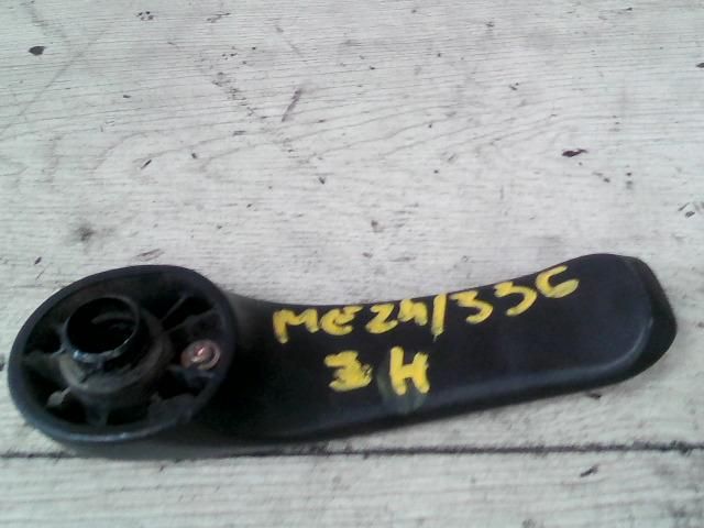 bontott MAZDA MPV Jobb hátsó Belső Kilincs