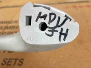 bontott MAZDA MPV Jobb hátsó Kapaszkodó (Felső)