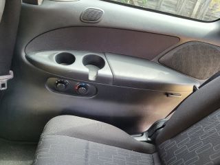 bontott MAZDA MPV Jobb Hátsó Lámpa