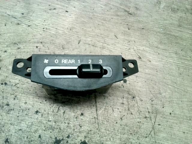 bontott MAZDA MPV Kapcsoló (Magában)