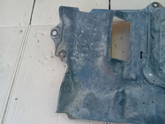 bontott MAZDA MPV Kartervédő