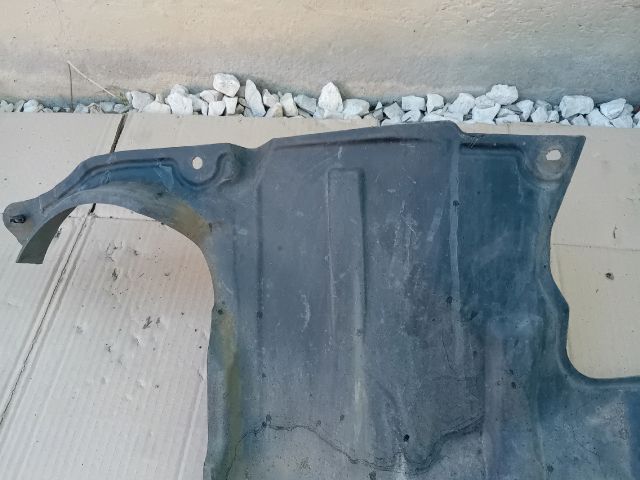 bontott MAZDA MPV Kartervédő