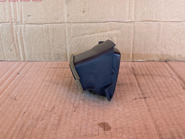 bontott MAZDA MPV Középső Bal Szellőző