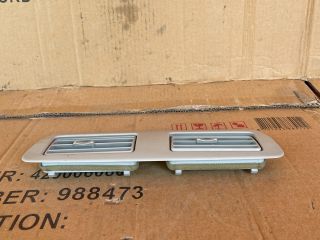 bontott MAZDA MPV Középső Szellőző