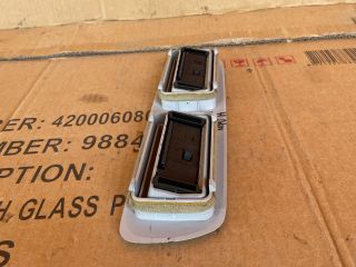 bontott MAZDA MPV Középső Szellőző