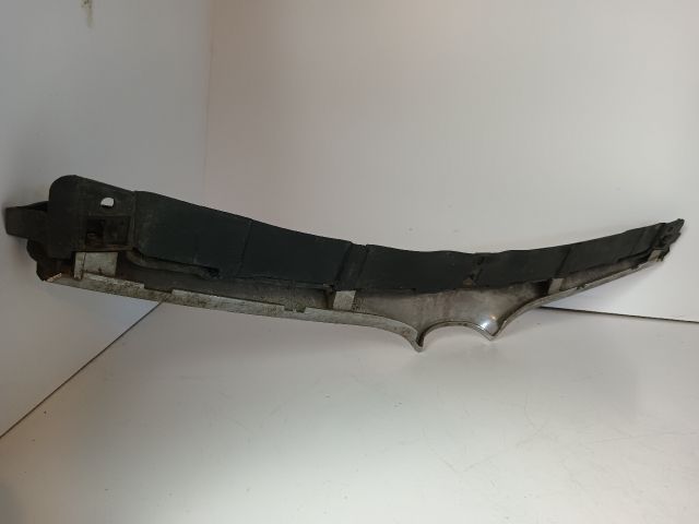 bontott MAZDA MPV Motorháztető Díszléc Első