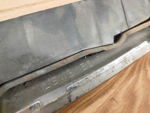 bontott MAZDA MPV Motorháztető Díszléc Első