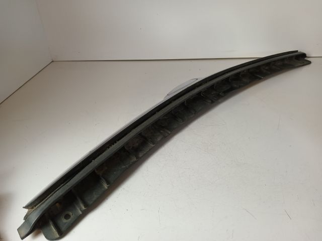 bontott MAZDA MPV Motorháztető Díszléc Első