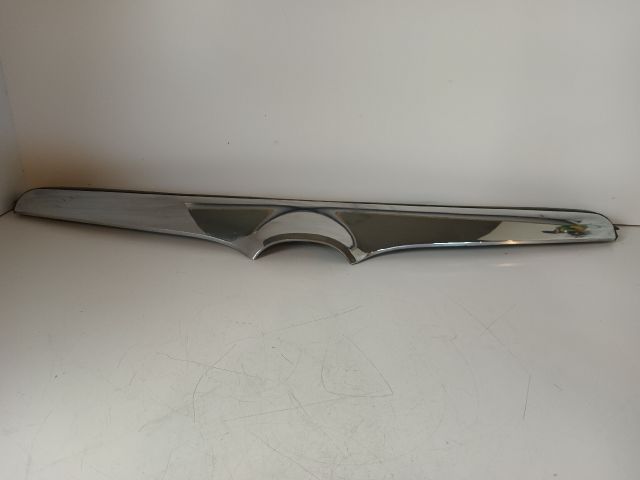 bontott MAZDA MPV Motorháztető Díszléc Első