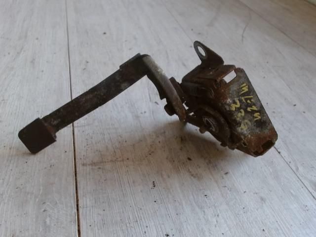 bontott MAZDA MPV Motorháztető Zárszerkezet