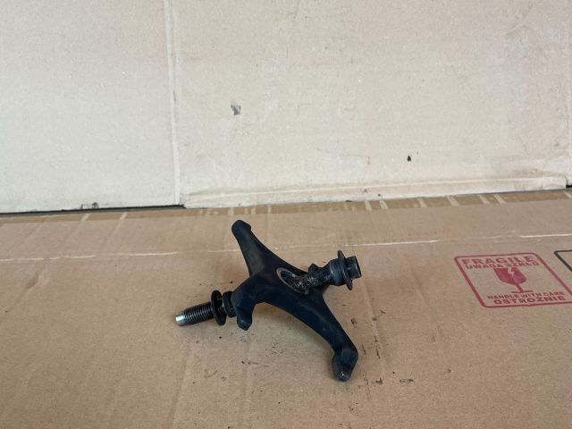 bontott MAZDA MPV Porlasztó Lefogató