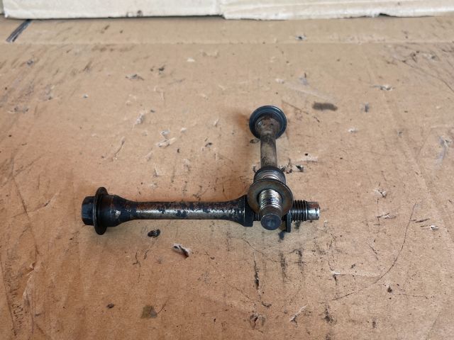 bontott MAZDA MPV Porlasztó Lefogató