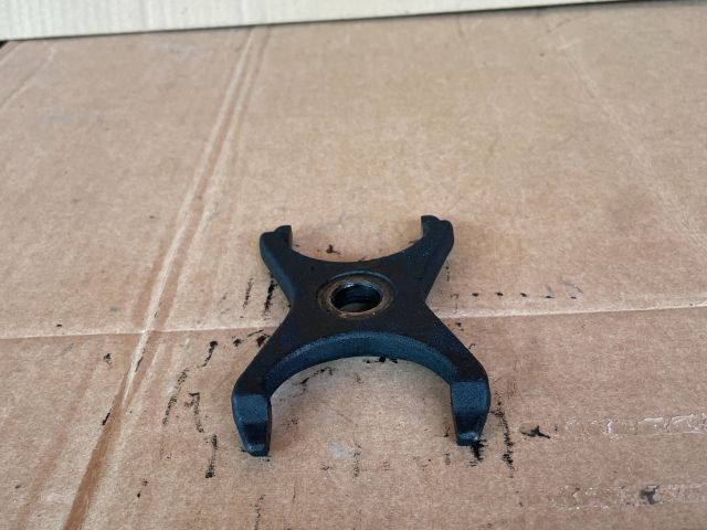 bontott MAZDA MPV Porlasztó Lefogató