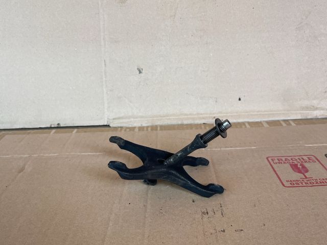 bontott MAZDA MPV Porlasztó Lefogató