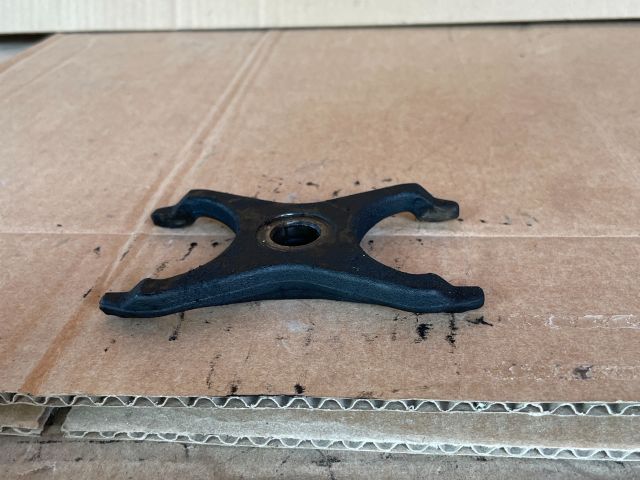 bontott MAZDA MPV Porlasztó Lefogató