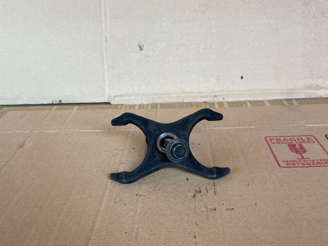 bontott MAZDA MPV Porlasztó Lefogató