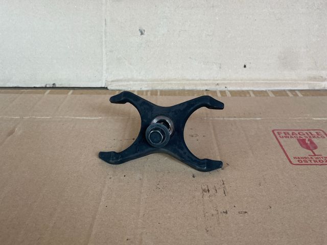 bontott MAZDA MPV Porlasztó Lefogató