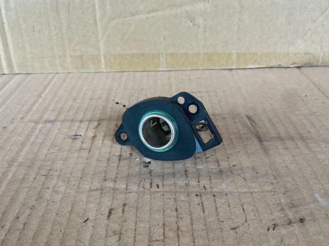 bontott MAZDA MPV Szivargyújtó Aljzat