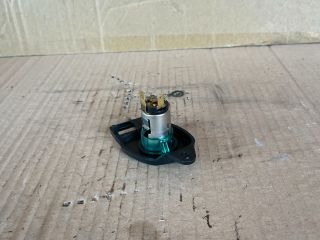 bontott MAZDA MPV Szivargyújtó Aljzat