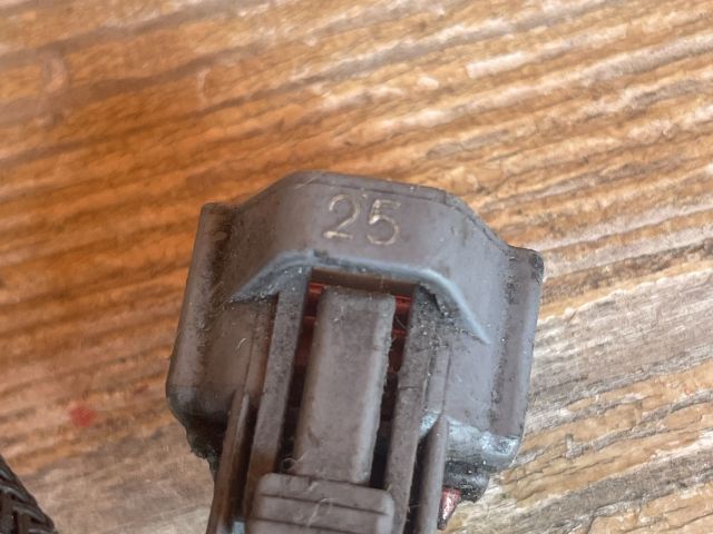 bontott MAZDA MPV Üzemanyag Befecskendező Ellenállás