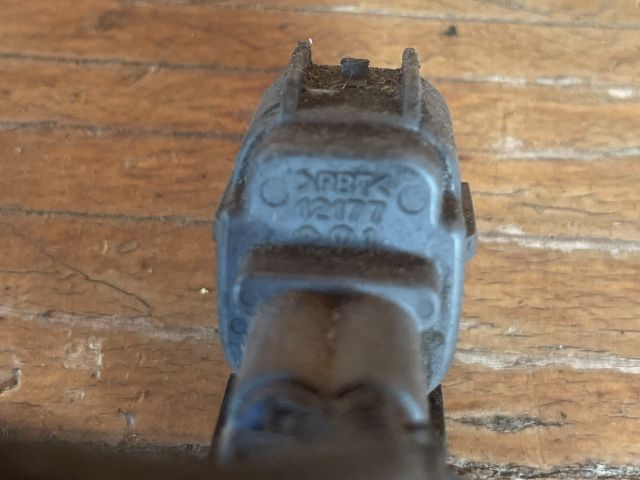 bontott MAZDA MPV Üzemanyag Befecskendező Ellenállás