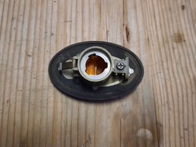 bontott MAZDA MX-3 Bal első Sárvédő Irányjelző