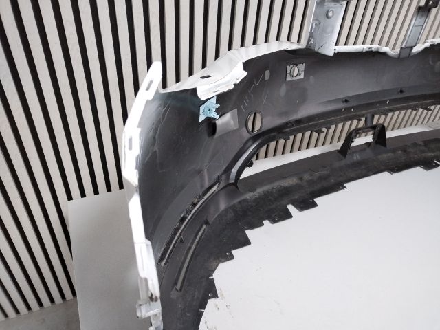 bontott MAZDA MX-30 Első Lökhárító (Üresen)