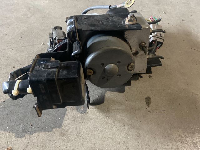 bontott MAZDA MX-5 ABS Kocka