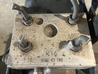 bontott MAZDA MX-5 ABS Kocka